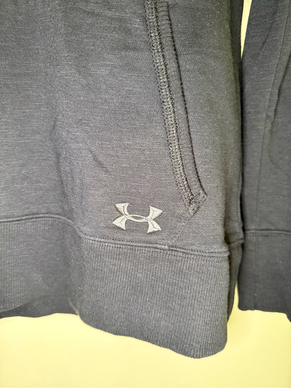 Under Armour Black Hooded Half-Zip Pullover - Picture 3 of 4